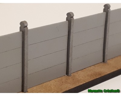 Wand mit Betonplatte