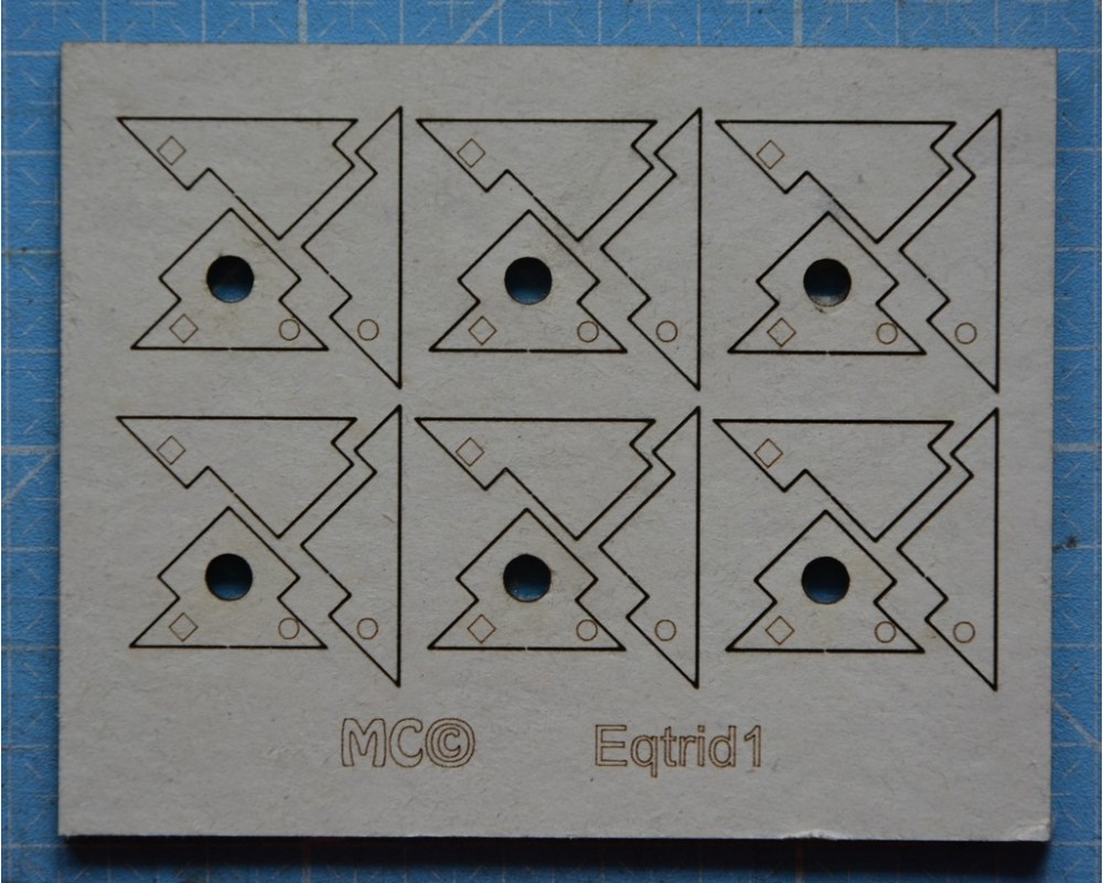 Equerres d'angles tridimensionnelles Equerres d'angles tridimensionnelles